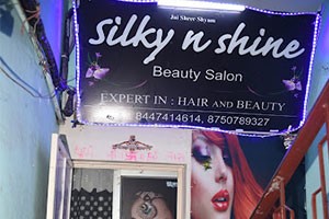 Silky & Shine Beauty Salon - Laxmi Nagar, New Delhi